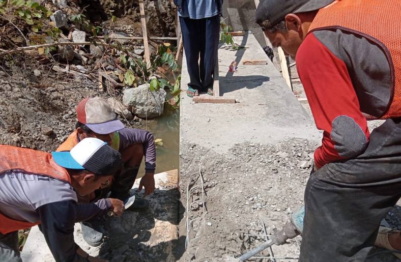 Dinas PUPR Ngawi Tegur Keras Kontraktor yang Tidak Sesuai Spesifikasi dalam Pekerjaan Infrastruktur